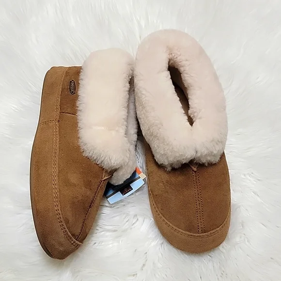 Acorn | Genuine Sheepskin Slipper Boots - Picture 3 of 14